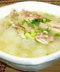 "哺乳期发烧的食疗方法"