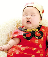 "二胎家庭老大易现心理问题 生二胎别忽略大宝的感受"