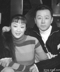 "郭涛首晒二胎女儿照片疑将面临超生罚款(图)"