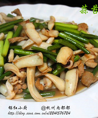 蒜苔炒鱿鱼