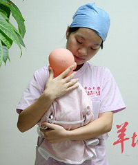 你会抱宝宝吗?(组图)