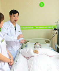 "90后唇齶裂姐弟面貌成功修复 公益求助持续进行"