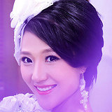 短发新娘的性感可爱