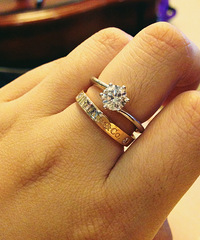 钻戒:周大福 5W4+ 对戒:Tiffany HK1W6