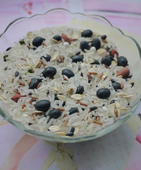 "【一人食】+粥暖人心之黑豆八宝粥"