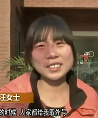 时光联合《小强热线》开展大型公益救助活动