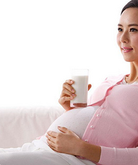 "哺乳期能喝牛奶吗?产妇妈妈看过来!"