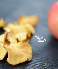 " 烤苹果,好难吃,跟啃树皮似的"