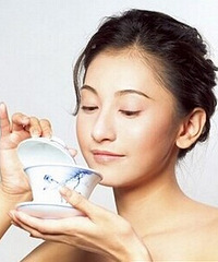 "女人喝什么茶最好?喝茶也可以排毒养颜哦!"