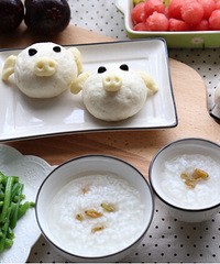 "早餐吃什么—第二十四天:豆沙包、葡萄干稀"