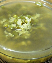 【经常口腔溃疡,宜食蒲公英绿豆粥】