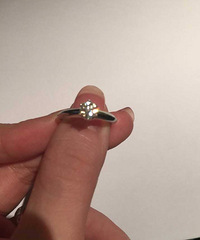 商家名称:Tiffany.co 3个戒指总价10万内
