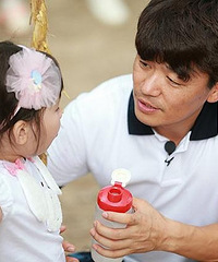 女儿还是遗传老爸太多