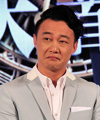 他除了开支票就是会骂人