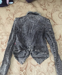 ����һ�ζ�û����..�̻�ɫ���е��ԡ�ë��