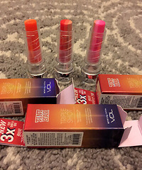 3ce���䴽��.�д��ϲ���ĳ�ɫ����ת.