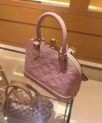 藏朋友转个全新的lv漆皮alma bb樱