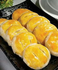 "面点的主要材料就是面粉,除了这一材料,还"