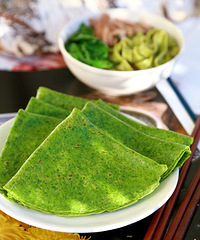 "【菠菜鸡蛋饼】有谁能不爱 快捷又营养"