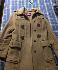 转一批不喜欢穿的衣服,保证专柜正品,给钱