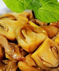 "如何挑选草菇?来学学这几个小技巧"