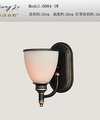 网店上买的灯,现在折价卖了,质量还可以,