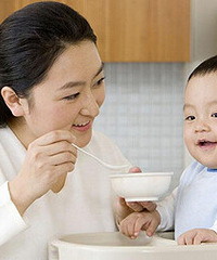 "我国7~12月龄婴儿两成贫血 添加含铁辅食预防缺铁"