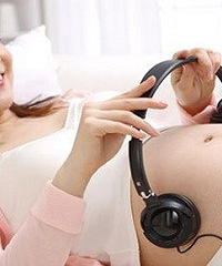 "第二胎容易早产吗?可以选择剖腹产吗?"