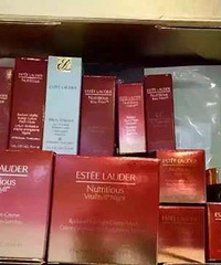 雅思兰黛专柜,代购这么久,第一次看到雅诗