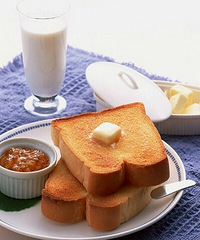"孕5月营养需求 每日一杯牛奶~"