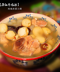 "【雪蛤莲子红枣鸡汤】冬季补气养肾养颜进行时"