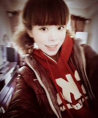 �ڳ�����Ţ��·�ϱ��ܣ�̧ͷ���ǿգ���ͷ��