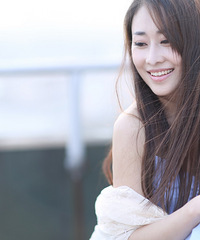 带着美女上楼顶.......