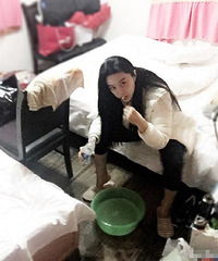 "范冰冰去西藏体验生活 在“蜗居”里刷牙泡脚"