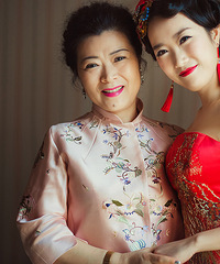 婚礼当天妈妈也要美美的 这样穿不输刘诗诗母女