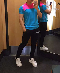 最近入手这衣服有喜欢的吗?