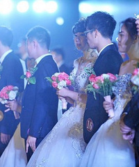 回校参加个答辩 发现学长学姐集体虐狗