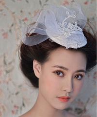 新娘化妆美甲