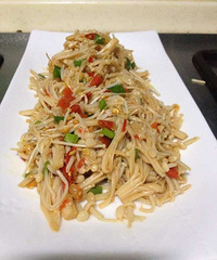 可乐鸡翅+剁椒金针菇+手撕包心菜