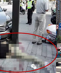 今天上午昙花庵路上两人被车子撞飞 一人当场死亡
