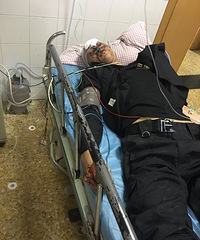 群租户高层往下泼水 保安劝阻后被打得头破血流!