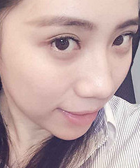这妹子眼睛好像会放电~