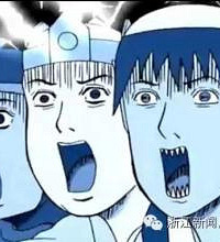 毕业典礼上校长讲话时突发状况 台上台下都惊呆了!