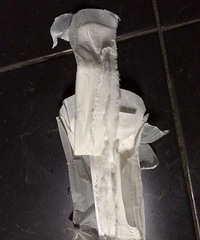 太恶心了 姨妈巾里面的棉絮一块块地像被虫子啃过!