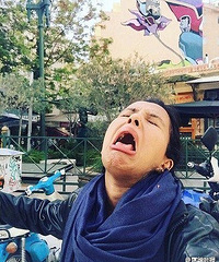 �Ϲ�ǩ֤������ Ů�Ӷ��Զ����� Ȼ��..