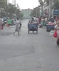 ���������ʢ·����̯Ӧ�ù�һ���ˣ�����û