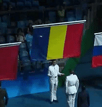 ���˻᳡����������ȷ�����Ǻ��죡