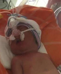 ��֢���ڷ��ֻ��� ��ǿĸ��ð������Ů��