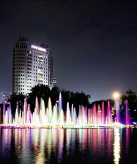 �Գ��ˣ��ε�һ�¡���