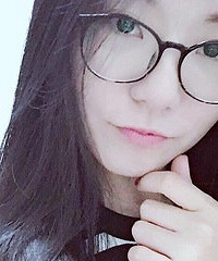 呆萌MM不仅颜值高还是大长腿!